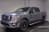 Used 2017 Nissan Titan SV image 2