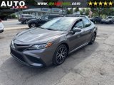 Used 2024 Toyota Camry SE image 3