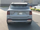New 2025 Kia Sorento S image 5