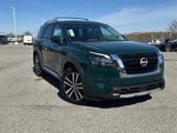 New 2025 Nissan Pathfinder Platinum image 2