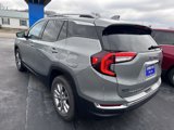 Used 2024 GMC Terrain SLT w/ Infotainment Package II image 4