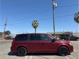Used 2019 Dodge Grand Caravan SE w/ UConnect Hands-Free Group image 2