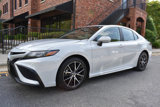 Used 2023 Toyota Camry SE image 2