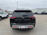 New 2025 Nissan Pathfinder SL image 6