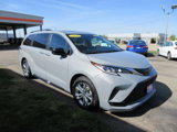 Used 2023 Toyota Sienna XSE image 2
