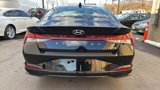 Used 2023 Hyundai Elantra Limited image 6