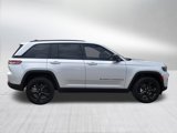 New 2023 Jeep Grand Cherokee Altitude image 2