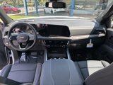 New 2025 Chevrolet Suburban Premier image 5