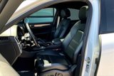 Certified 2023 Porsche Cayenne Platinum Edition image 5
