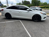 Used 2017 Hyundai Sonata SE image 3