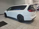 Certified 2024 Chrysler Pacifica Limited w/ Uconnect Theater Family Group image 4