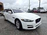 Used 2017 Jaguar XE image 2