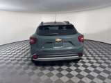 New 2025 Chevrolet Trax LT w/ Sunroof Package image 4
