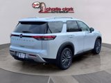 New 2025 Nissan Pathfinder SL w/ SL Premium Package image 5