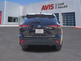 Used 2024 Toyota Highlander LE image 6