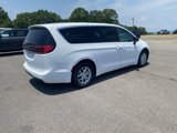 New 2025 Chrysler Pacifica Select image 5