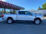 Used 2016 Nissan Titan SV image 2
