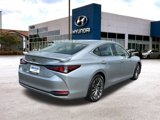 Used 2024 Lexus ES 300h Ultra Luxury image 5