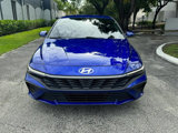 Used 2024 Hyundai Elantra Blue image 2