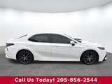 Used 2023 Toyota Camry SE image 3