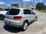 Used 2015 Volkswagen Tiguan SEL image 5