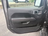 Used 2024 Jeep Gladiator Rubicon w/ Technology Group image 4