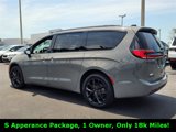Certified 2023 Chrysler Pacifica Touring-L w/ S Appearance Package image 5