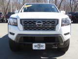 Used 2023 Nissan Frontier SV image 3