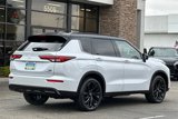 New 2025 Mitsubishi Outlander SEL image 6