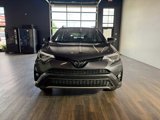 Used 2018 Toyota RAV4 SE image 2