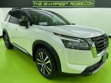 Used 2024 Nissan Pathfinder Platinum image 2
