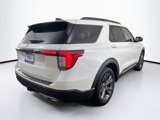 Used 2025 Ford Explorer Active w/ Active Comfort Package image 5