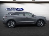 Used 2022 Lincoln Nautilus Reserve image 6