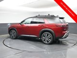New 2025 Nissan Pathfinder Platinum image 3