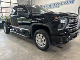 Used 2024 Chevrolet Silverado 2500 High Country image 2