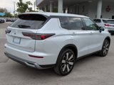 New 2025 Mitsubishi Outlander SE image 4