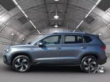 Used 2024 Volkswagen Taos SE image 3