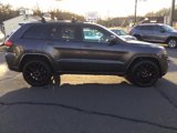 Used 2017 Jeep Grand Cherokee Altitude image 4