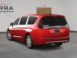 New 2025 Chrysler Pacifica Select image 4
