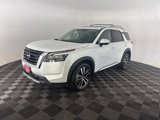 New 2025 Nissan Pathfinder Platinum image 3