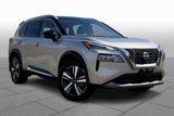 Used 2023 Nissan Rogue SL w/ SL Premium Package image 2
