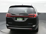 Used 2024 Chrysler Pacifica Pinnacle image 5