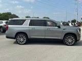 New 2025 GMC Yukon XL Denali w/ Denali Reserve Package image 5