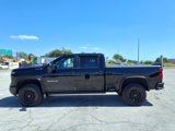 Used 2024 Chevrolet Silverado 2500 ZR2 w/ Technology Package image 4