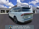 New 2025 Lincoln Navigator Reserve image 3