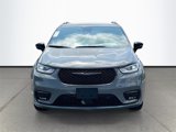 New 2025 Chrysler Pacifica Limited image 2