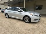 Used 2015 Hyundai Sonata SE image 2