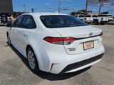 Used 2022 Toyota Corolla LE image 5