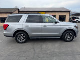 Used 2023 Ford Expedition XLT image 3