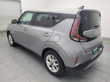 Used 2023 Kia Soul LX w/ LX Technology Package image 3